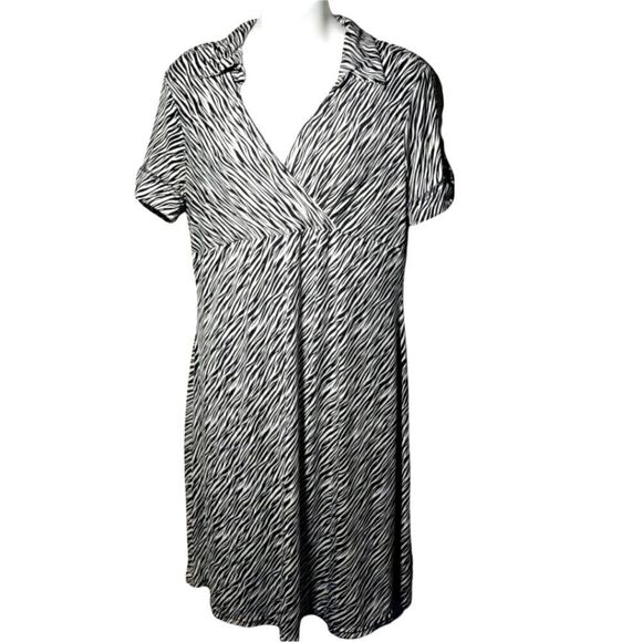 𝅺motherhood Maternity zebra print dress size M - Picture 1 of 6